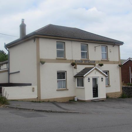 Lord Nelson Hotel Rhymney ภายนอก รูปภาพ
